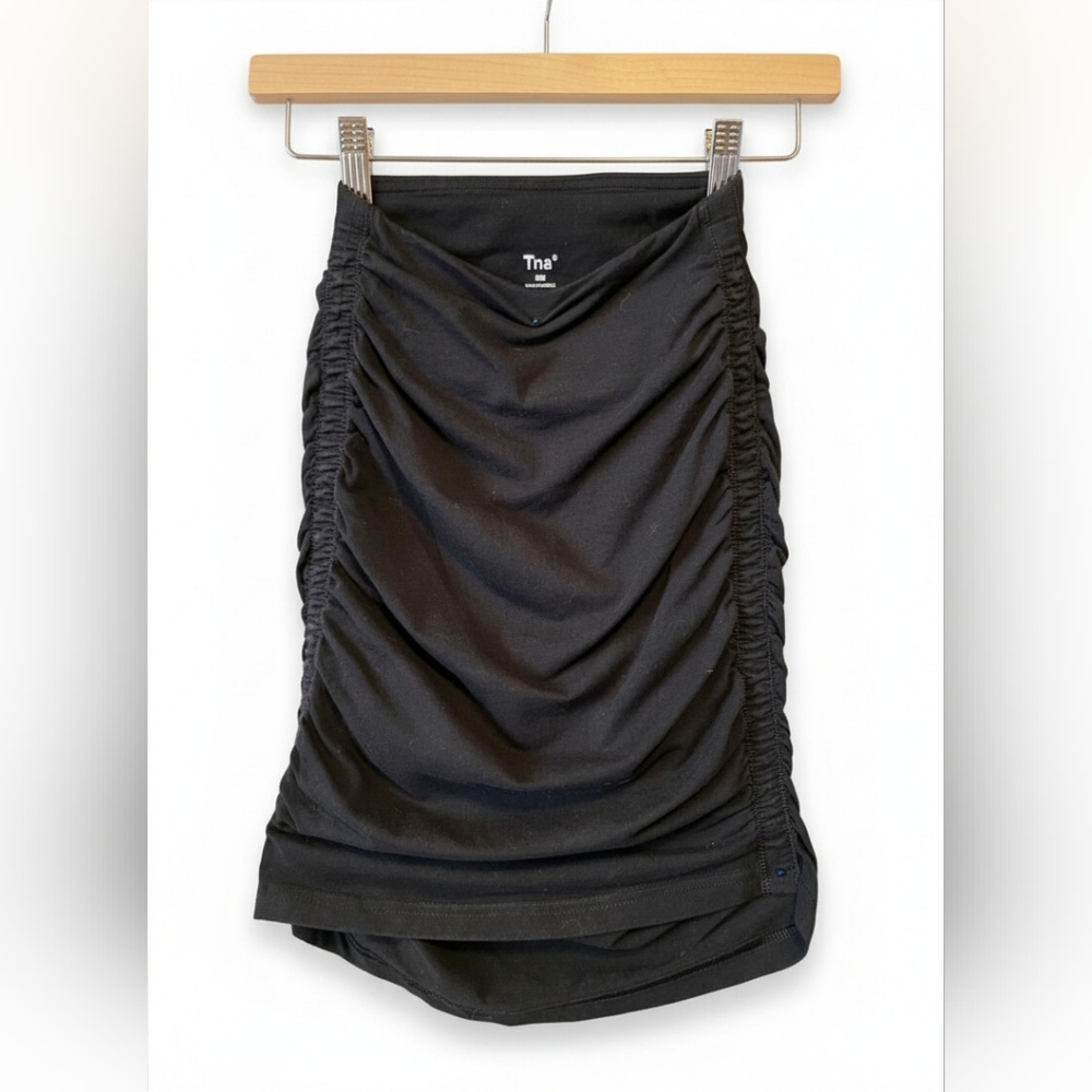 TNA by Aritzia Ruched Black Mini Skirt | Bodycon | Everyday Chic Basic 2XS - Picture 1 of 5